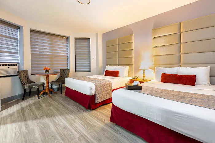 Hotel St. James 4
