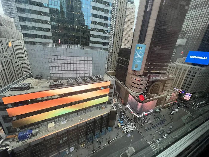 Renaissance New York Times Square Hotel 4