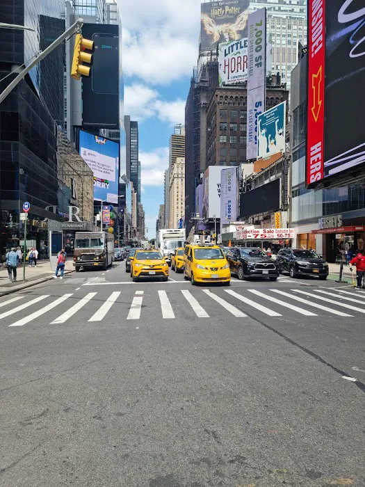 20 Times Square 4