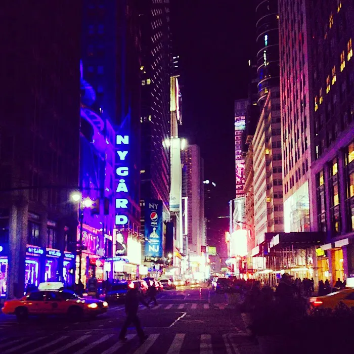 OYO Times Square 4