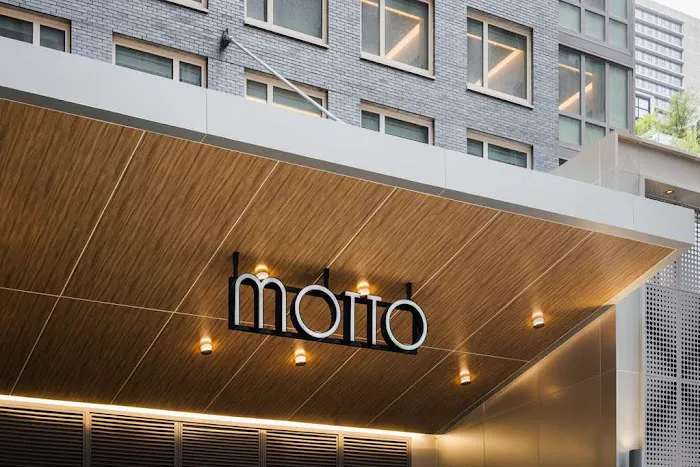 Motto by Hilton New York City Times Square 4