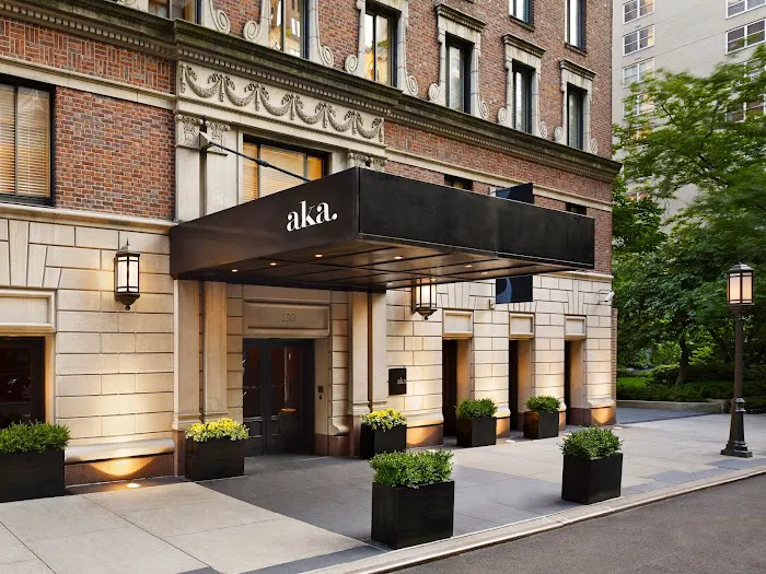 AKA Sutton Place 4