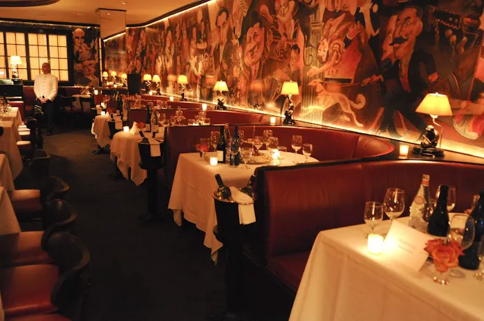 The Hotel Elysee 4