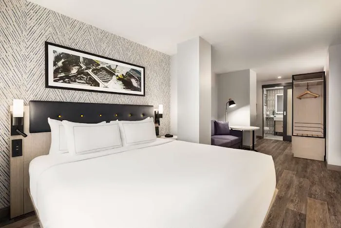 DoubleTree by Hilton New York Midtown Fifth Ave 4