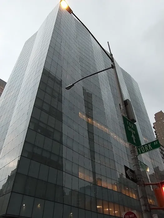 The Helmsley Medical Tower - Hotel 1
