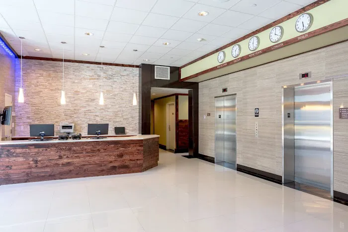 LIC Hotel 1