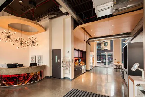 Aloft Long Island City-Manhattan View 4