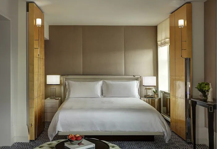 The Carlyle, A Rosewood Hotel 4