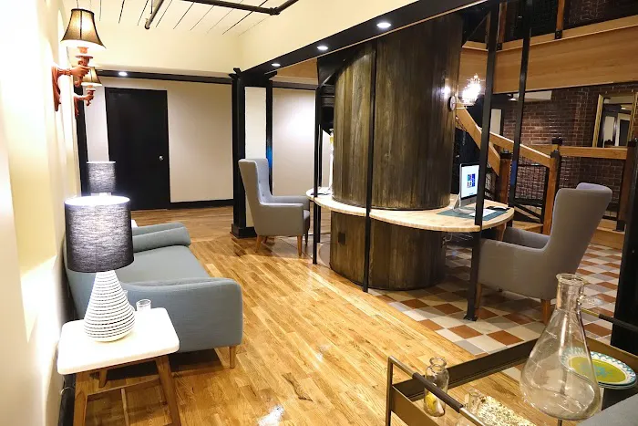 Henry Norman Hotel 1