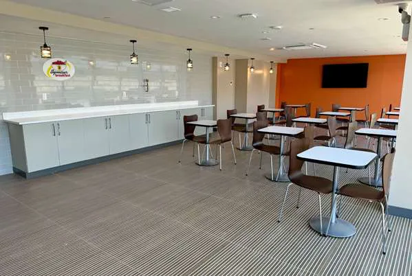 Super 8 by Wyndham Bronx Near Stadium 4