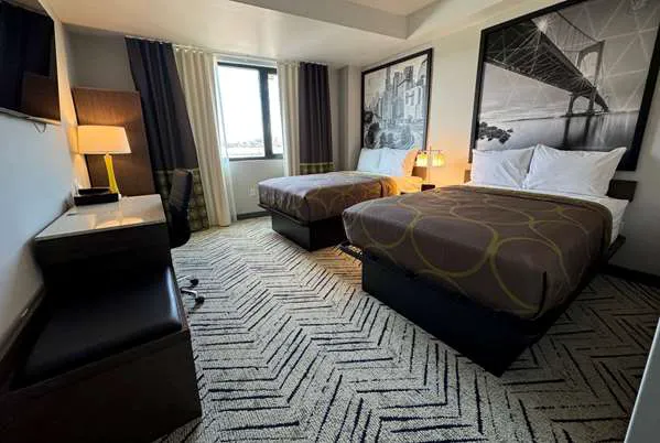 Super 8 by Wyndham Bronx Near Stadium 4