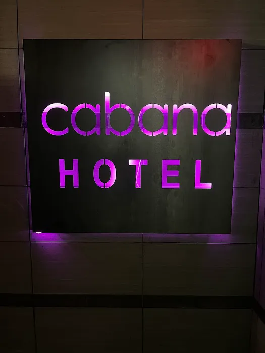 Cabana Hotel Bronx 4