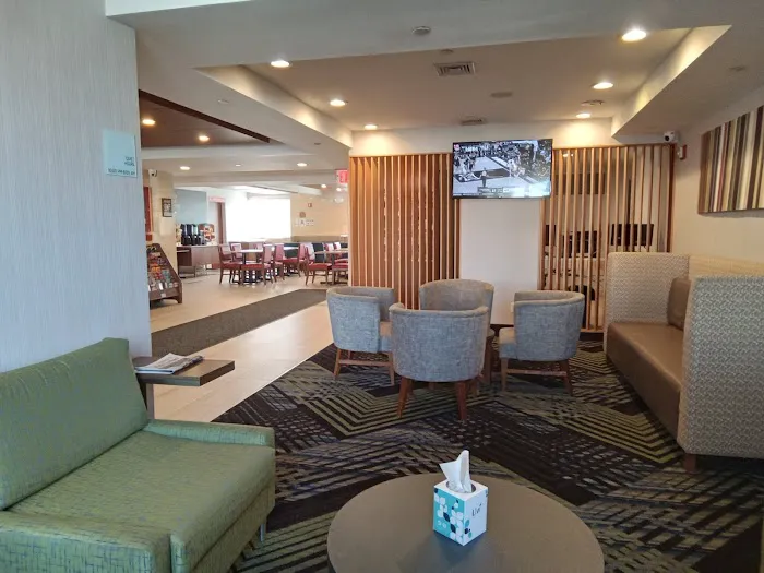 Holiday Inn Express Queens - Maspeth by IHG 1
