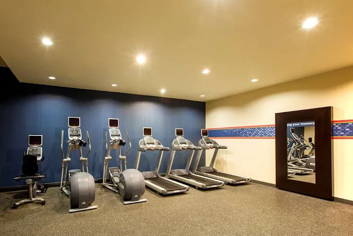 Hampton Inn New York - LaGuardia Airport 1