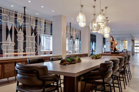 New York LaGuardia Airport Marriott 1