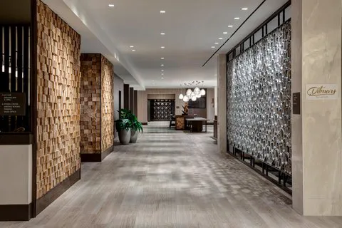 New York LaGuardia Airport Marriott 1
