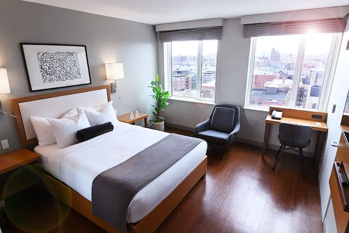 Edge Hotel 1
