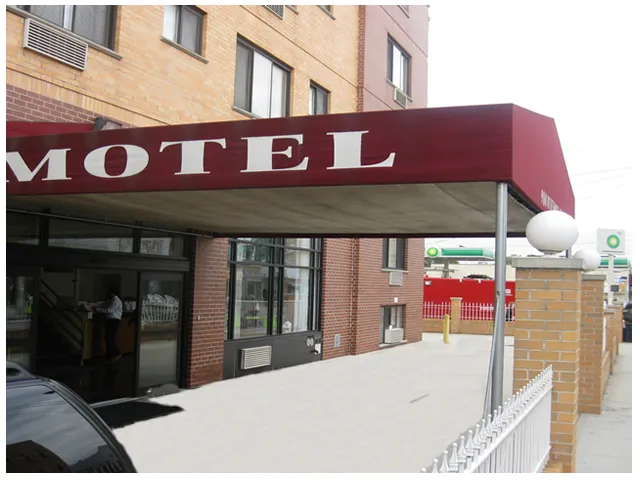 Red Carpet Inn Brooklyn, NY 1