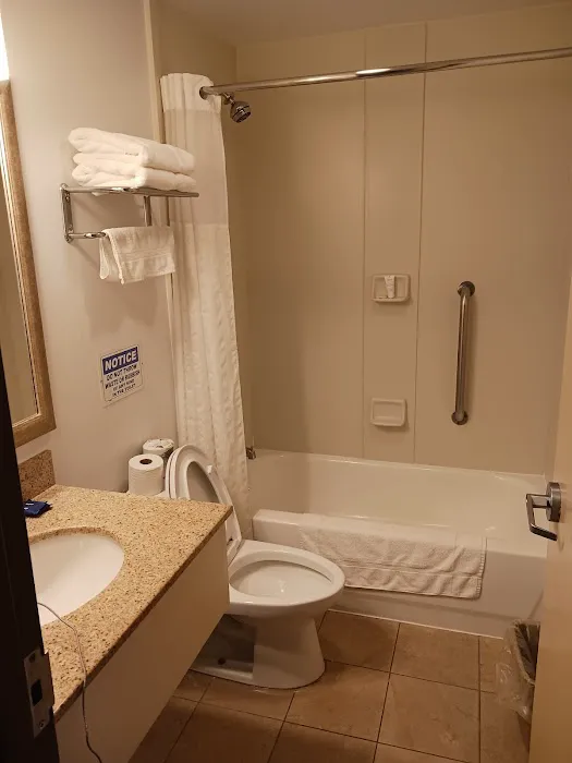 Sky Hotel Flushing 1