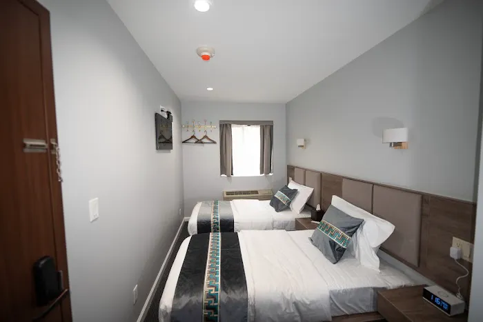 Flushing Garden Hotel 4