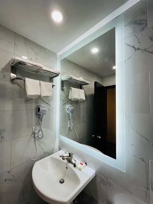 Hotel Key Flushing 4