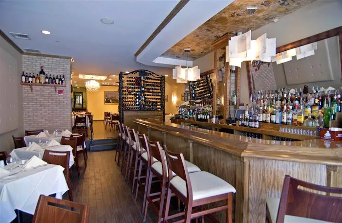 Marco LaGuardia Hotel and Suites 4