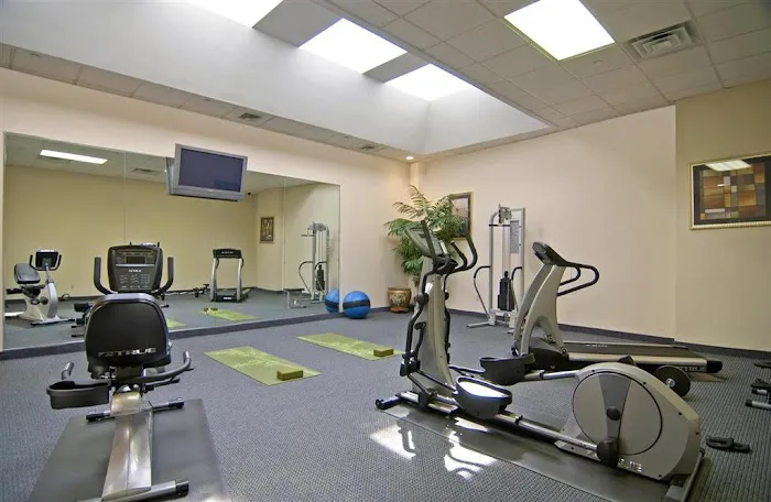 Marco LaGuardia Hotel and Suites 4