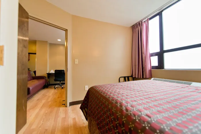 SuperLake Hotel 4