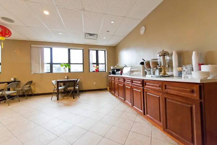 SuperLake Hotel 4