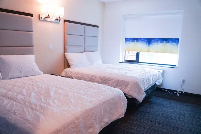 7 Days Hotel 4