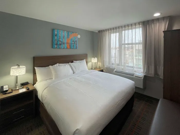 MainStay Suites 4