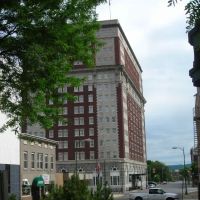 Utica Hotel ico