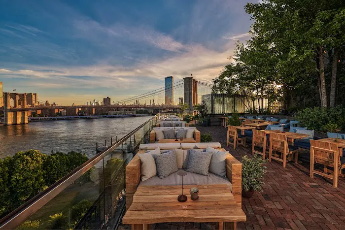 1 Hotel Brooklyn Bridge 4