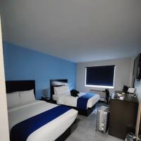 Travelodge by Wyndham Ozone Park
