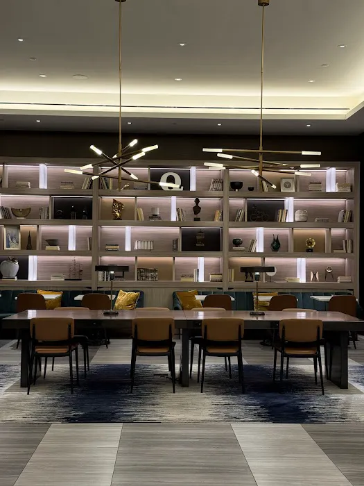 Hyatt Regency JFK Airport at Resorts World New York 4
