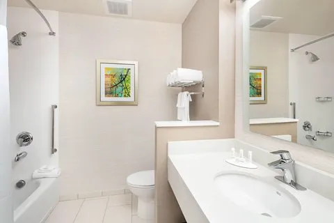 Fairfield Inn & Suites North Bergen 4