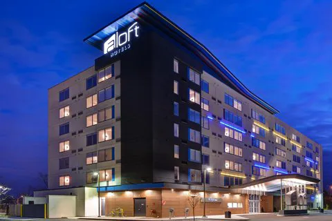 Aloft Secaucus Meadowlands 4