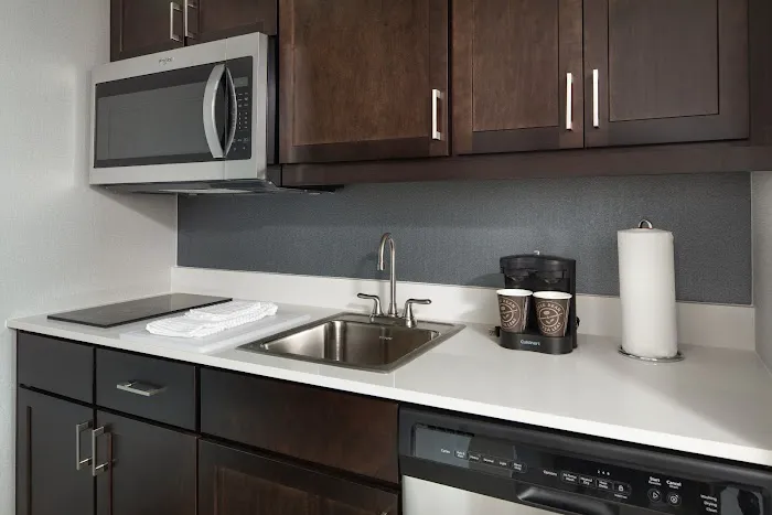 Homewood Suites by Hilton Teaneck Glenpointe 4
