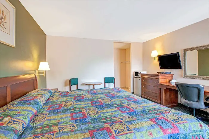 Knights Inn South Hackensack 4