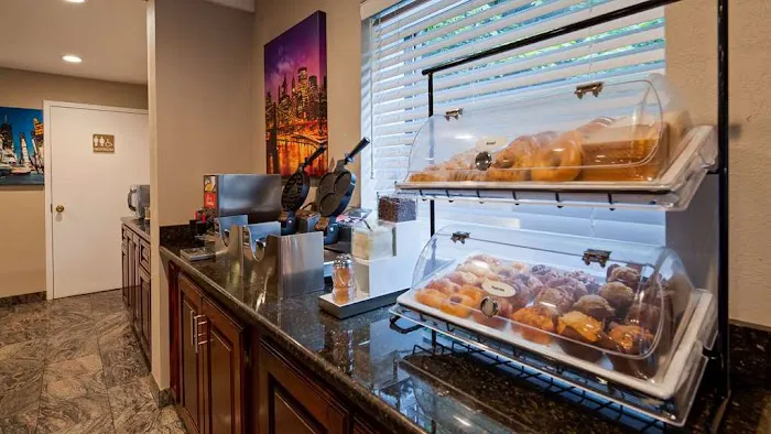 Best Western Fort Lee 4