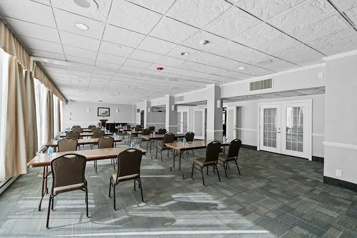 Executive Inn - Fort Lee 4