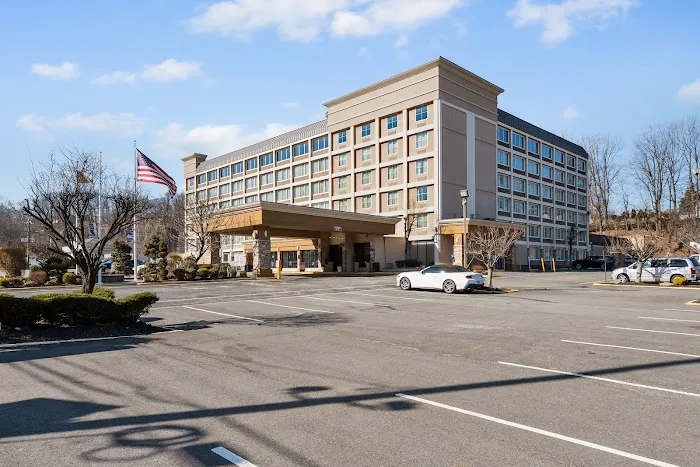 Executive Inn - Fort Lee 4
