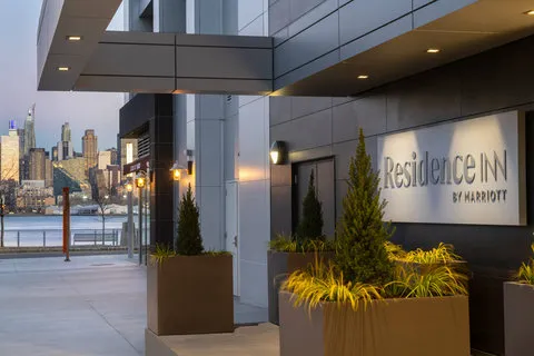 Residence Inn Weehawken Port Imperial 4