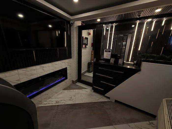THE VINE HOTEL BRONX 4