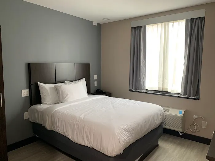 MONTI HOTEL 4