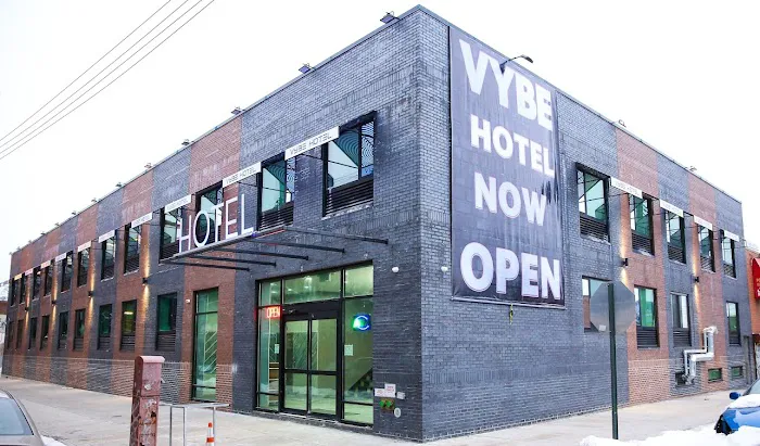 Vybe Hotel Bronx 4