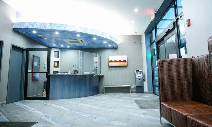 Vybe Hotel Bronx 4
