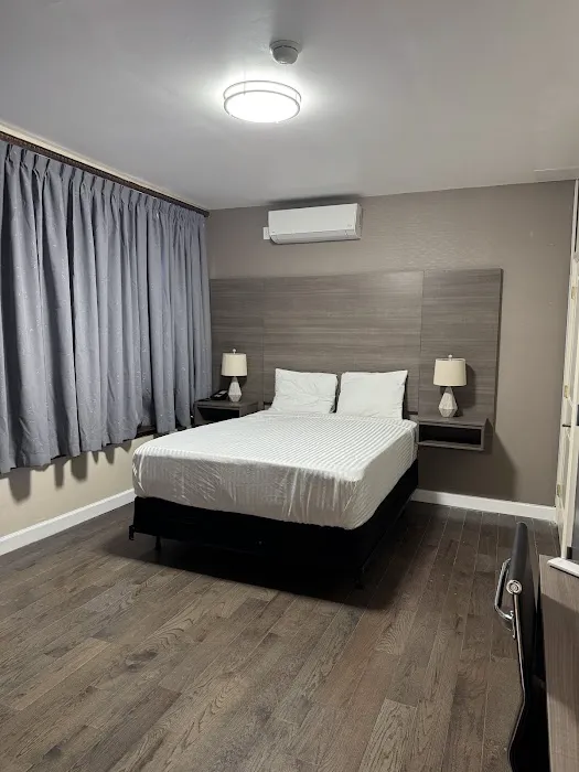 Dream Hotel Bronx 5