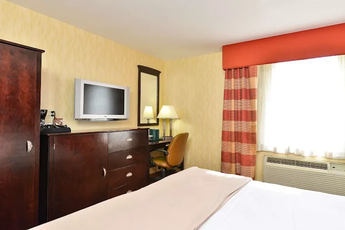 Lex View Inn at JFK Airport 4