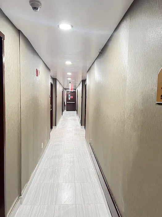 Van Wyck Motor Inn 4